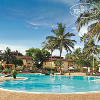 Главный бассейн в VOI Kiwengwa Resort 