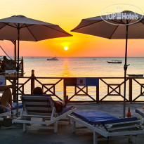 Zenobia Beach Resort 