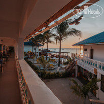 Zenobia Beach Resort 