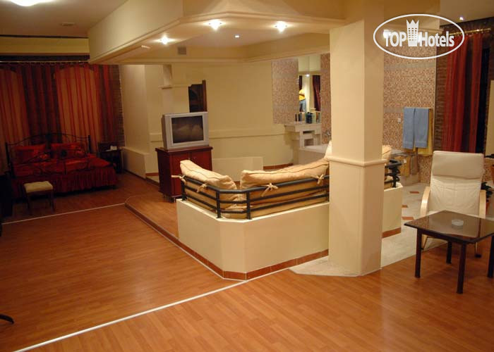 Новые добавленные фото туристов Alexandria 4*