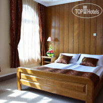 Lav Hotel  