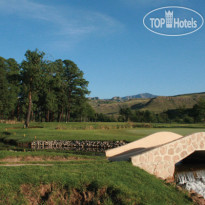 Drakensberg Gardens Golf & Spa Resort Поле для гольфа