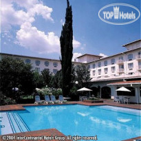 Holiday Inn Garden Court International Airport 