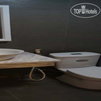 New Moon Hotel