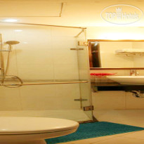 New Moon Hotel