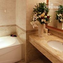 Essence Palace Hotel