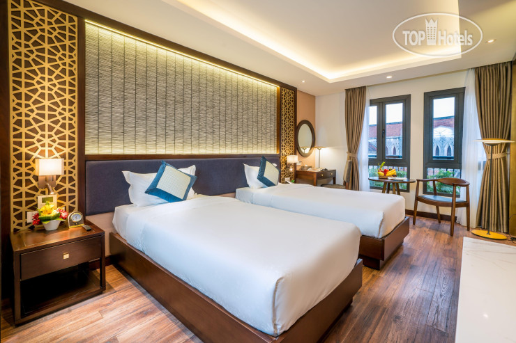 Hotel photo Conifer Grand Hotel 4*