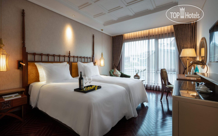 Peridot Grand Luxury Boutique Hotel