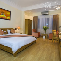 Cherry Hotel II 