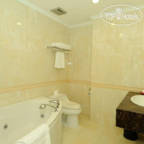 Royal Gate Hotel