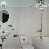 Nhat Le Hotel
