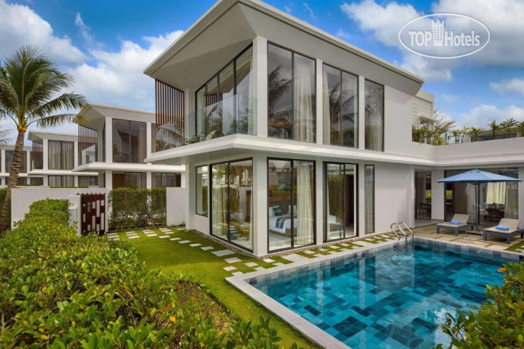 Wyndham Hoi An Royal Beachfront Resort & Villas