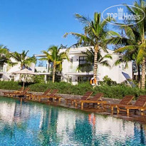 Melia Danang Beach Resort Открытый бассейн