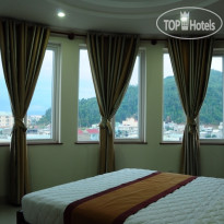 Canh Buom Hotel 