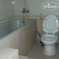 Duc Phu Tam Hostel 