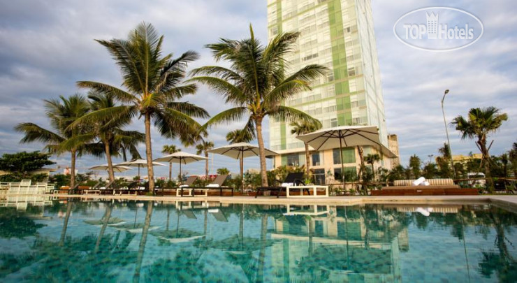 Фотографии отеля  Fusion Suites Danang Beach 5*