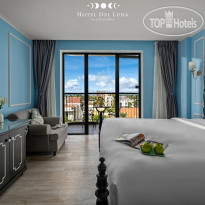 Hotel Del Luna by LUK GLOBAL 