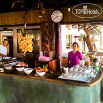 Bamboo Cottages & Restaurant 