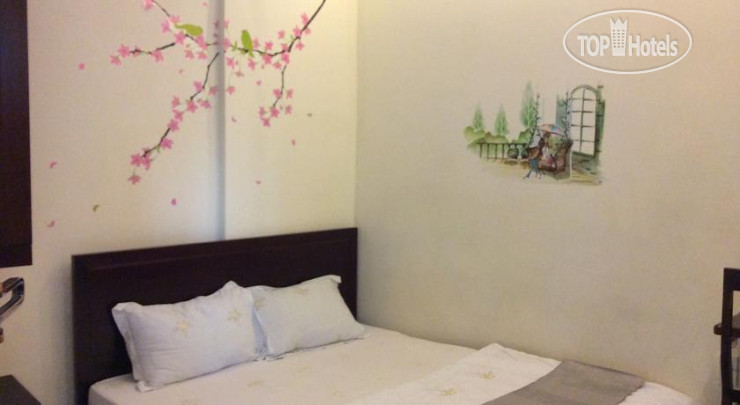New photos from tourists Queen Hotel