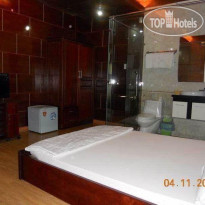 Happy Hotel 