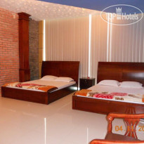 Happy Hotel 