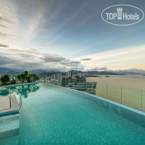 The Empyrean Nha Trang Бесконечный бассейн
