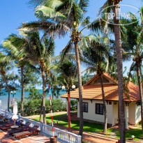 Golden Coast Resort & Spa View of Bungalow beach front &