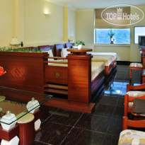 Tulips Hotel Saigon Отель