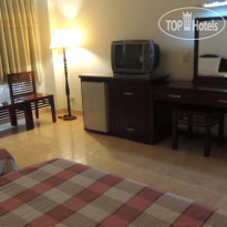 Phung Long Hotel 