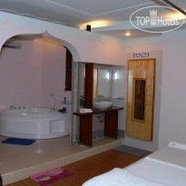 Phu Tho Hotel