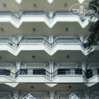 Royal Dragon Hotel 