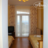 Три Короны