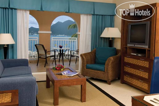 New photos from tourists Divi Little Bay Beach Resort 3*