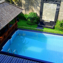 Rumah Anda Бассейн