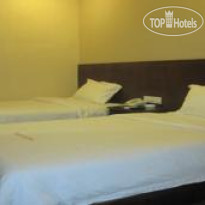 7 Days Hotel 