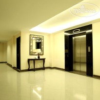 Glassio Hotel Roxy Jakarta