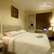 Glassio Hotel Roxy Jakarta