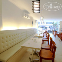 Glassio Hotel Roxy Jakarta