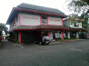 Фотографии отеля  Istana Hotel 1*