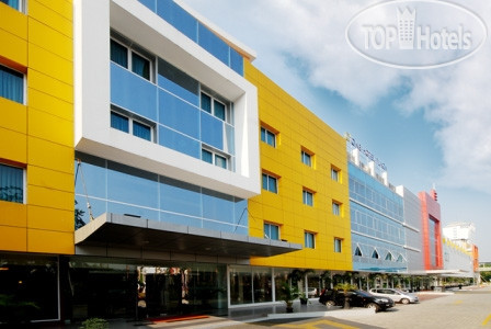 Фотографии отеля  D'arcici Hotel Cempaka Putih 3*