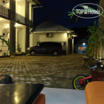 Pendowo Huis Guest House 