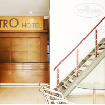 Metro Hotel Отель