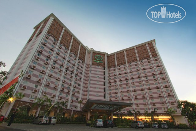 Фотографии отеля  Syariah Hotel Solo 4*