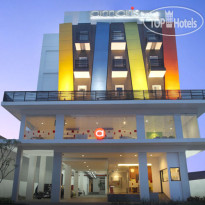 Amaris Hotel Malang Отель