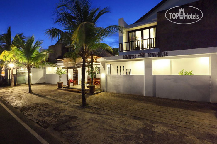 Фотографии отеля  Seminyak Town House 4*