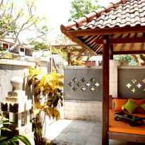 Sudamala Resort, Sanur Люкс категории делюкс с садом