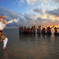 Nusa Dua Beach Hotel & Spa Kecak on the beach