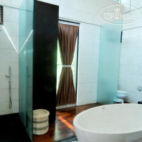 Marbella Pool Suites