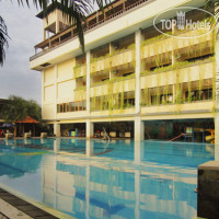 Nirmala Hotel & Convention Centre 2*