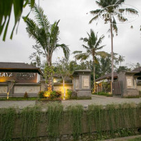 Ubud Raya Resort 